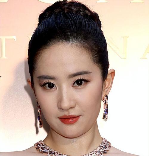 明星的脸为什么那么白,揭秘明星护肤秘诀